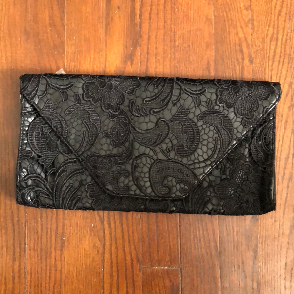 Jessica Simpson clutch